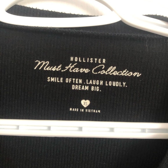 1/2 HOLLISTER cropped long sleeve top - Picture 4 of 4